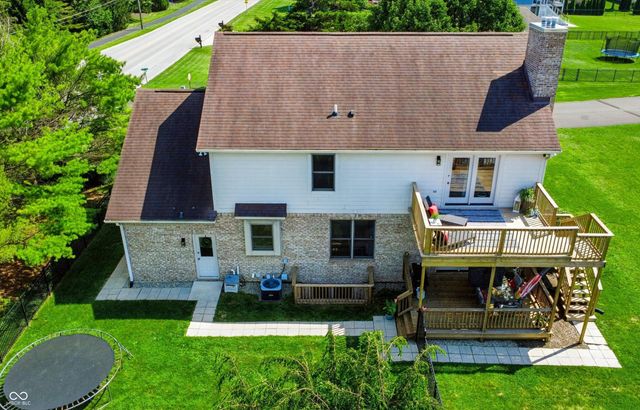 1020 Sunset Bay, Cicero, IN 46034