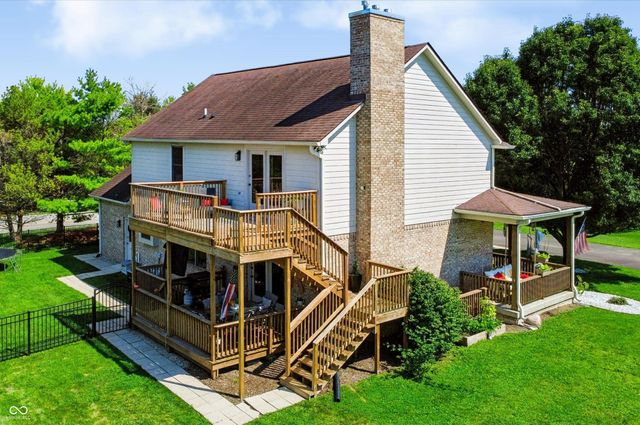 1020 Sunset Bay, Cicero, IN 46034