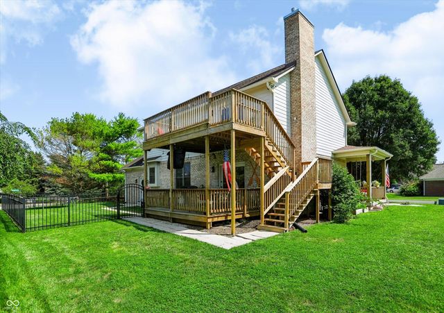 1020 Sunset Bay, Cicero, IN 46034