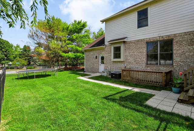 1020 Sunset Bay, Cicero, IN 46034