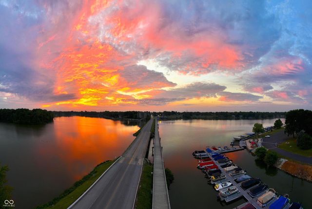 1020 Sunset Bay, Cicero, IN 46034