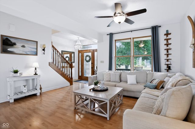 1020 Sunset Bay, Cicero, IN 46034