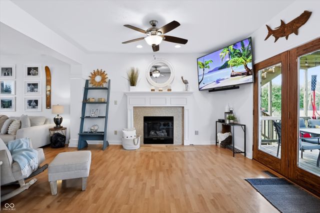 1020 Sunset Bay, Cicero, IN 46034