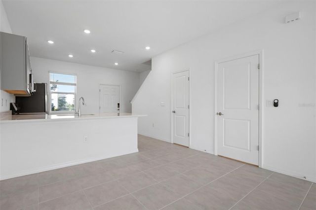 8565 DAYBREAK STREET, Sarasota, FL 34241