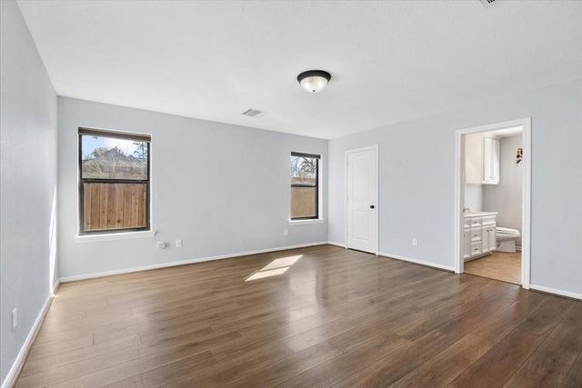 5815 Weisinger Drive, Magnolia, TX 77354