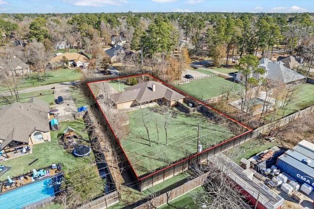 5815 Weisinger Drive, Magnolia, TX 77354