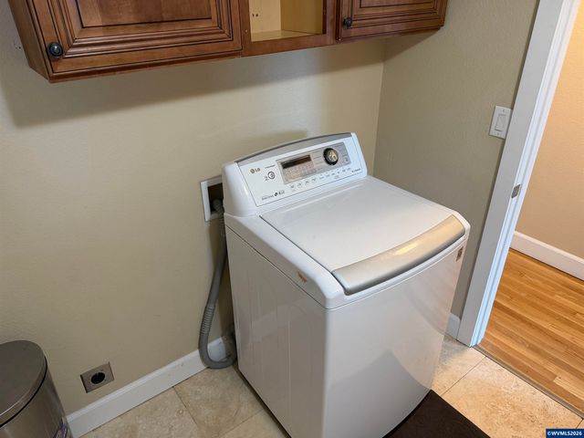 1001 Murlark Av NW, Salem, OR 97304