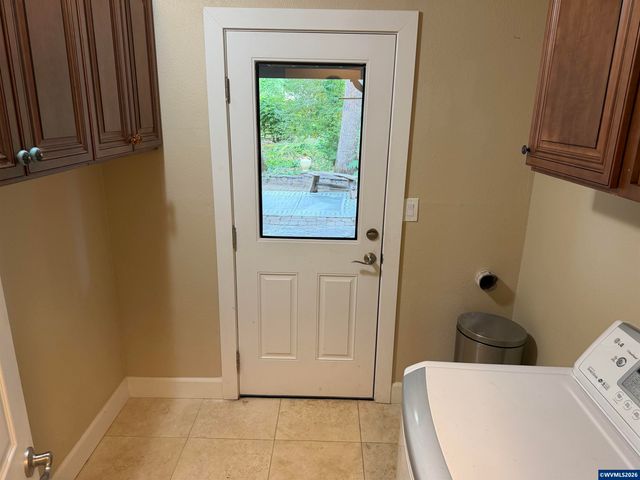 1001 Murlark Av NW, Salem, OR 97304