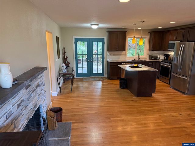 1001 Murlark Av NW, Salem, OR 97304