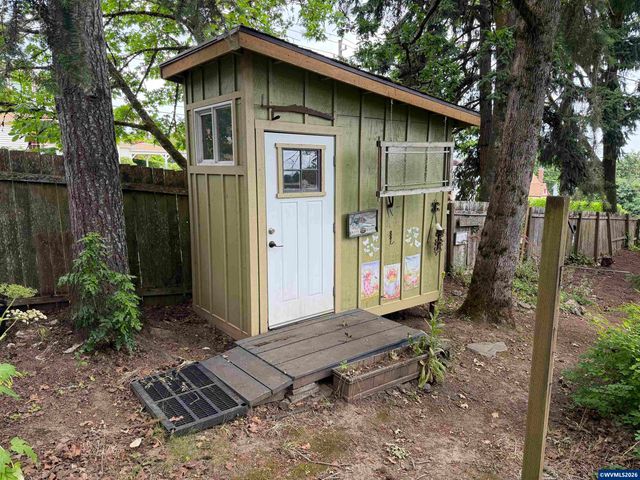 1001 Murlark Av NW, Salem, OR 97304