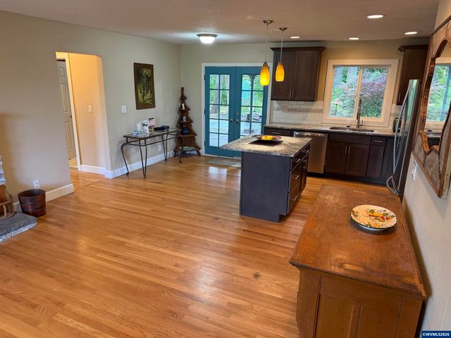 1001 Murlark Av NW, Salem, OR 97304