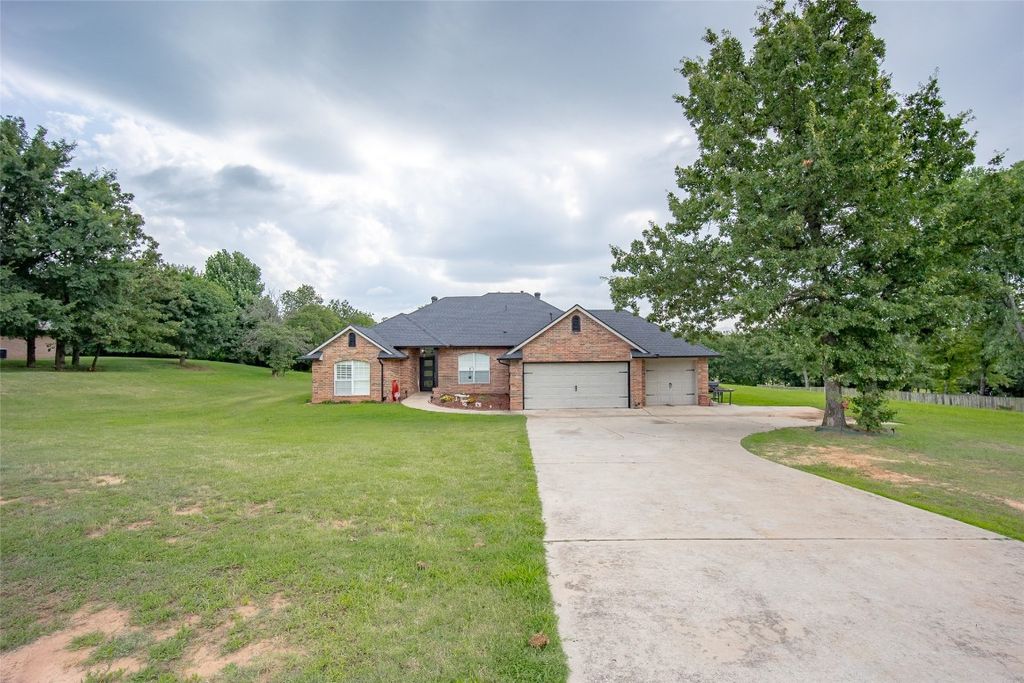 7712 Timber Creek Drive, Choctaw, OK 73020