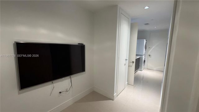 3250 NE 188th Street 204, Aventura, FL 33180