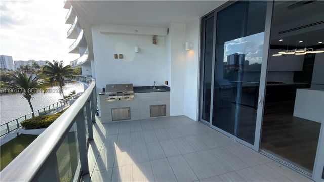 3250 NE 188th Street 204, Aventura, FL 33180