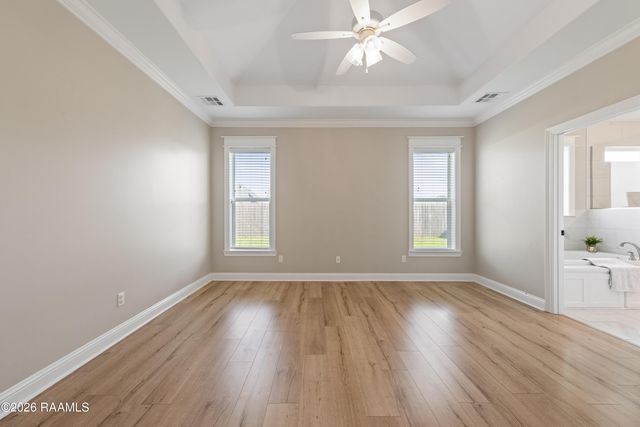 231 Whispering Meadows Road, Broussard, LA 70518