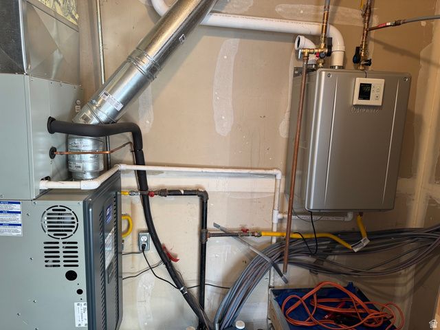 7640 S QUAIL SPRINGS CIR, Midvale, UT 84047