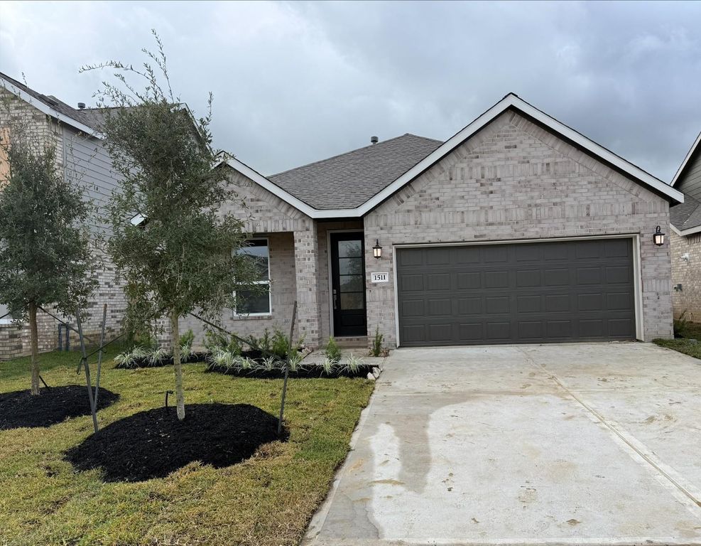 9311 Captain Terrace Drive, Baytown, TX 77521