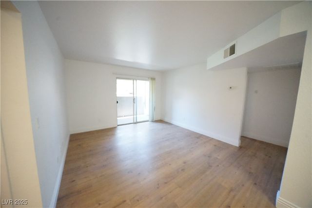 2606 South Durango Drive 165, Las Vegas, NV 89117