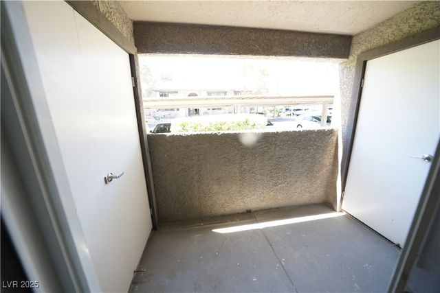 2606 South Durango Drive 165, Las Vegas, NV 89117