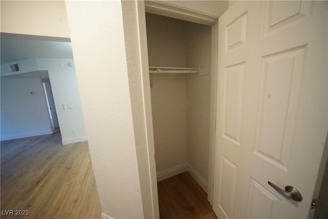 2606 South Durango Drive 165, Las Vegas, NV 89117