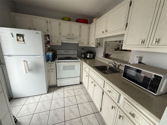 4411 NW 16th Street 209, Fort Lauderdale, FL 33313