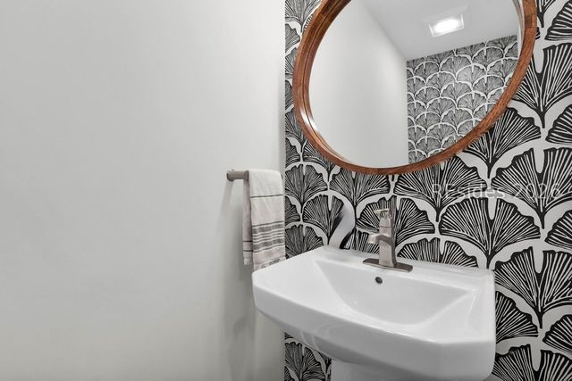 17 Old Stoney Ln, Hilton Head Island, SC 29926