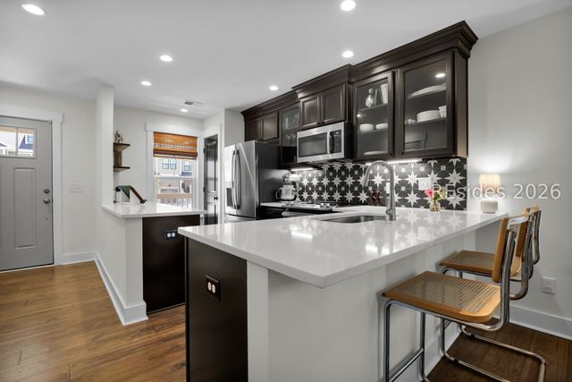 17 Old Stoney Ln, Hilton Head Island, SC 29926