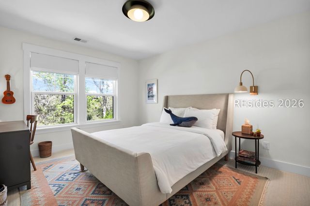 17 Old Stoney Ln, Hilton Head Island, SC 29926