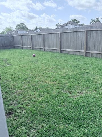 811 Brookside Drive, Dayton, TX 77535