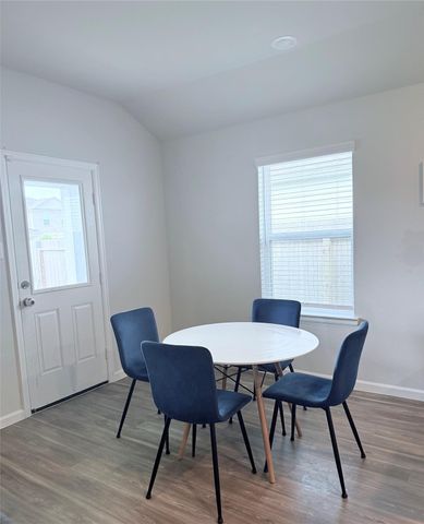 811 Brookside Drive, Dayton, TX 77535