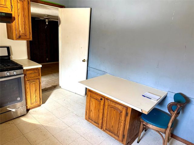 19910 Gordon Cooper Drive, Tecumseh, OK 74873