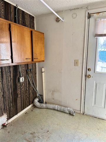 19910 Gordon Cooper Drive, Tecumseh, OK 74873