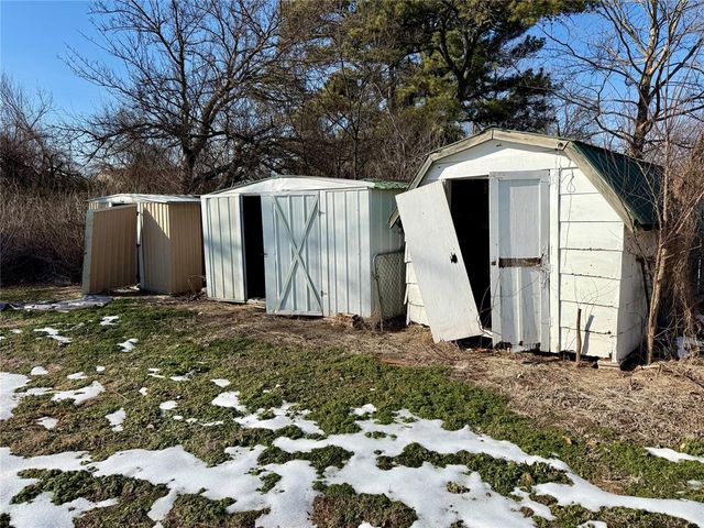 19910 Gordon Cooper Drive, Tecumseh, OK 74873