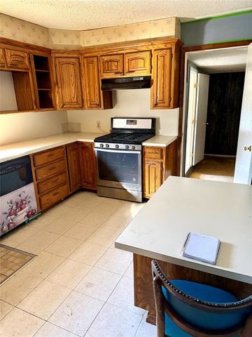 19910 Gordon Cooper Drive, Tecumseh, OK 74873