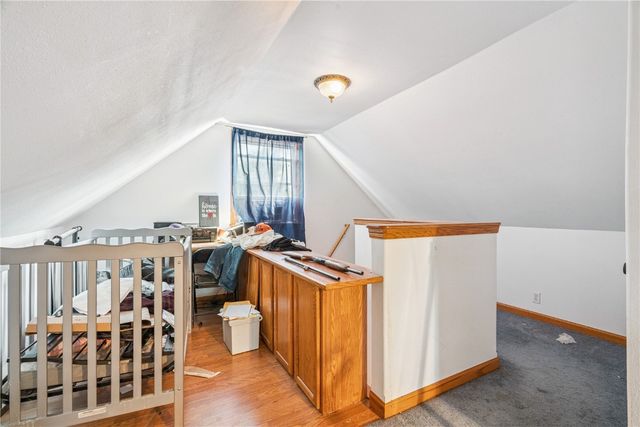 1073 G Avenue NW, Cedar Rapids, IA 52405