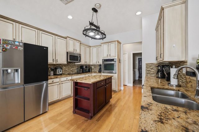22623 CLIFFSIDE WAY, Land O Lakes, FL 34639