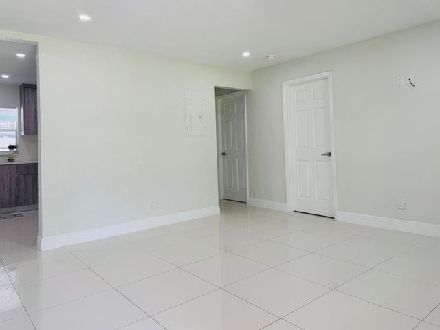 4640 NE 5th Avenue Avenue, Oakland Park, FL 33334