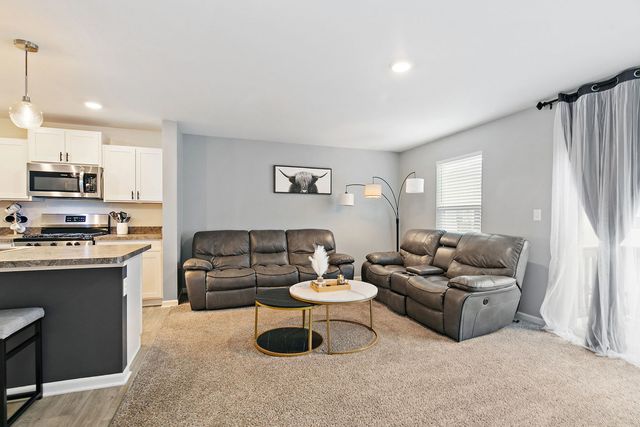 2387 Alison Avenue, Pingree Grove, IL 60140