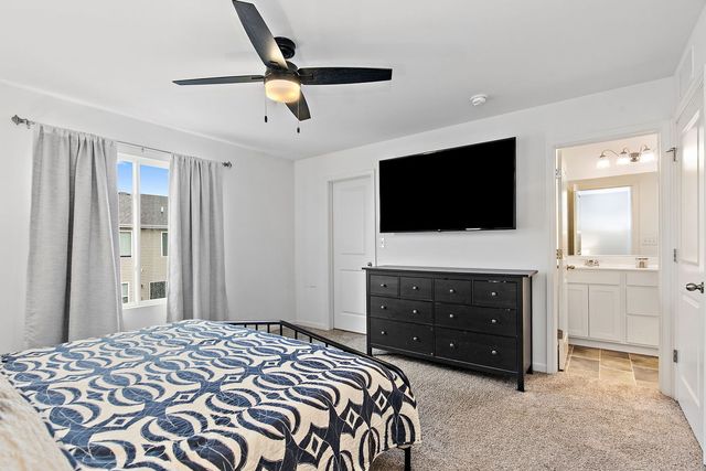 2387 Alison Avenue, Pingree Grove, IL 60140