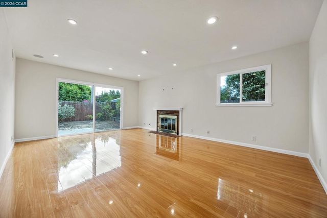 1164 Aspen Dr, Concord, CA 94520