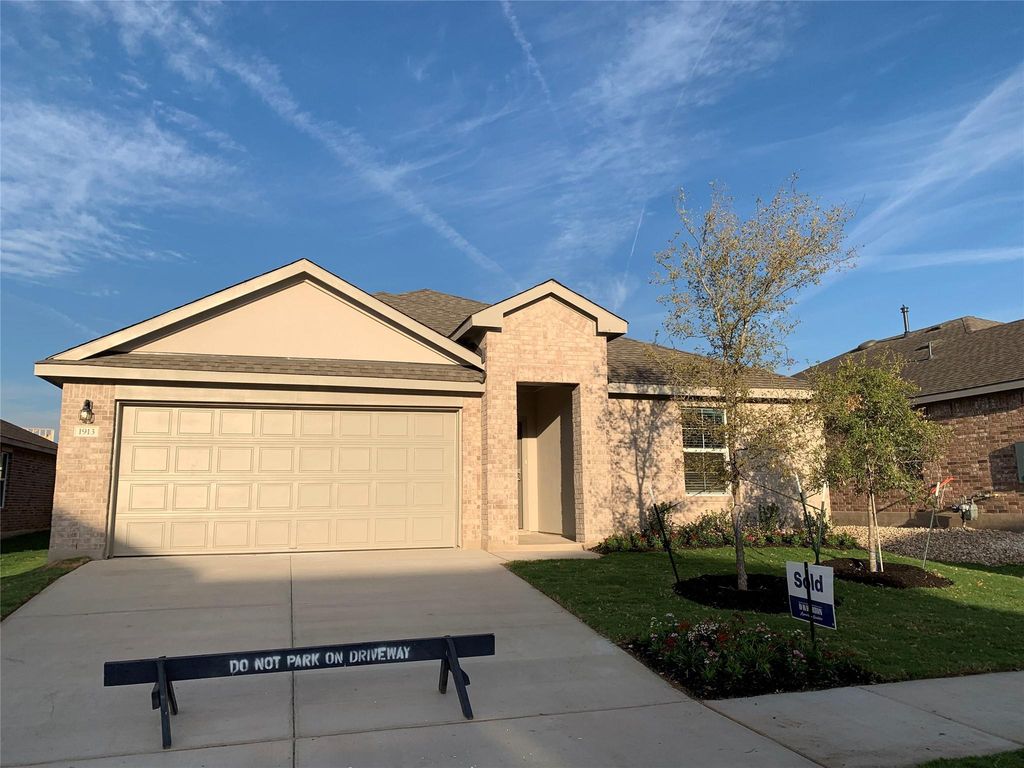 1913 Marlin Spike DR, Leander, TX 78641