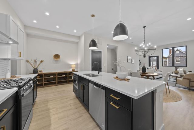 1095 Franklin Avenue, Columbus, OH 43205