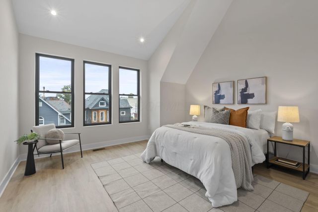 1095 Franklin Avenue, Columbus, OH 43205