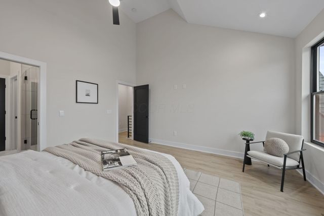 1095 Franklin Avenue, Columbus, OH 43205