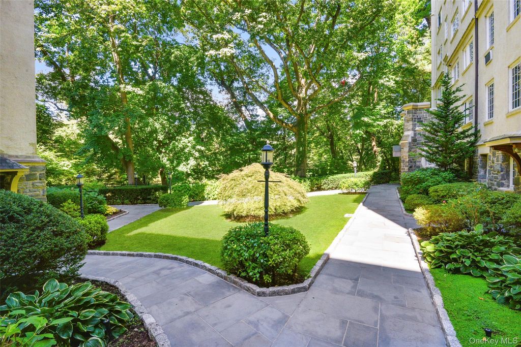 1 Rivermere 1G, Bronxville, NY 10708 — photo 2