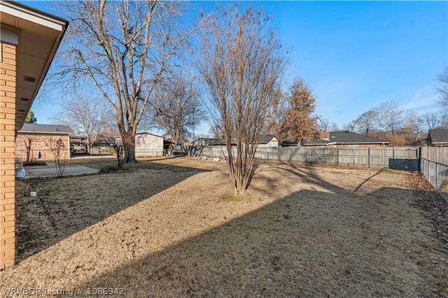 8205 Clover Drive, Fort Smith, AR 72908