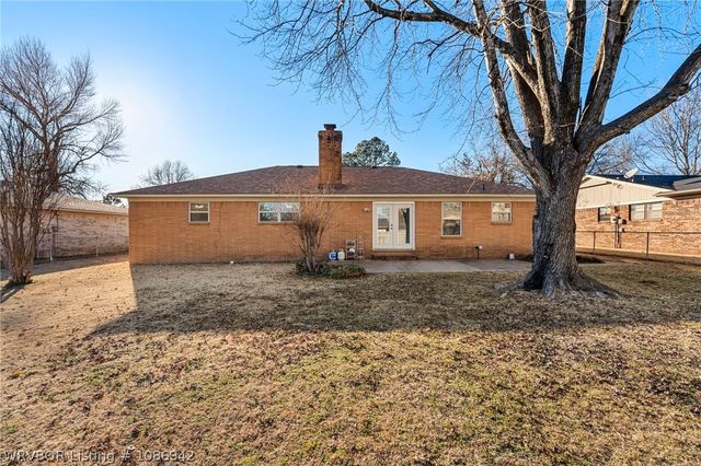 8205 Clover Drive, Fort Smith, AR 72908