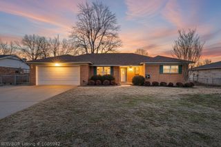 8205 Clover Drive, Fort Smith, AR 72908