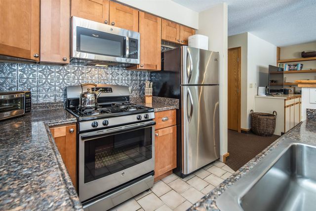 459 Woods Lane D7, Killington, VT 05157