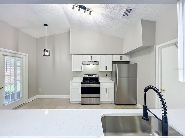502 HAGER DR, Ocoee, FL 34761